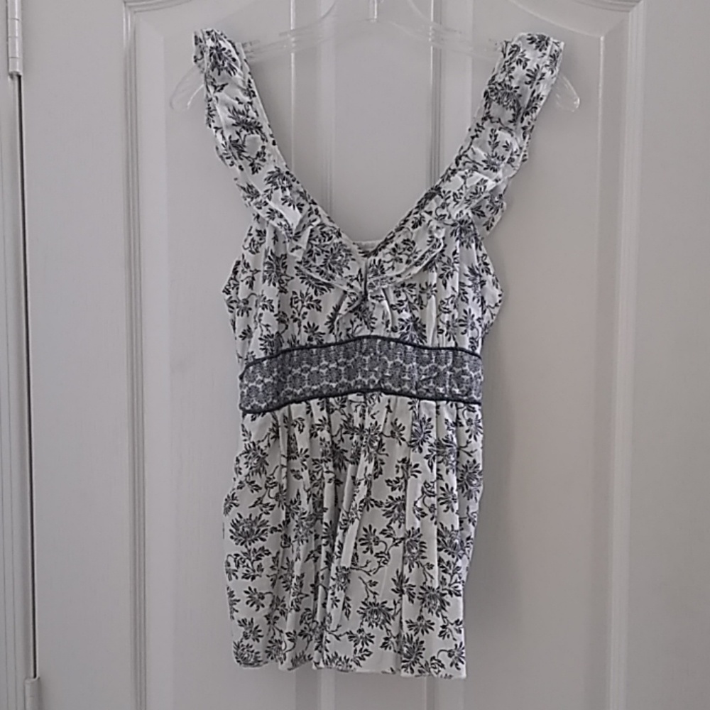 FINAL MARKDOWN Juniors' Forever Twenty One Top medium